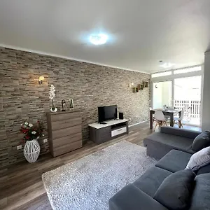 Marina Plaza Apartment